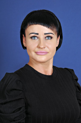 Воспитатель высшей категории Антонова Юлия Дмитриевна